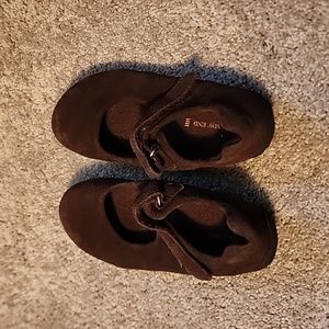 Brown shoes size 12W youth by Lands End ..